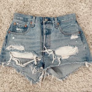 Levi’s shorts